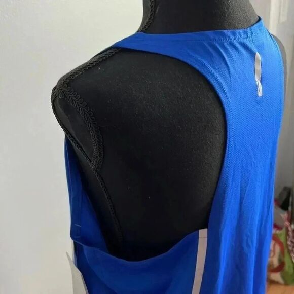 NWT Marika Blue and silver Infinity Singlet - Picture 5 of 8